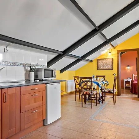 Escuela De Fuentes Appartement *