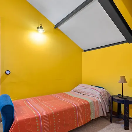 Apartment Escuela De Fuentes Fuentes (Castilla-La Mancha)