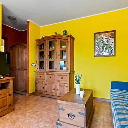 Apartment Escuela De Fuentes Fuentes (Castilla-La Mancha)